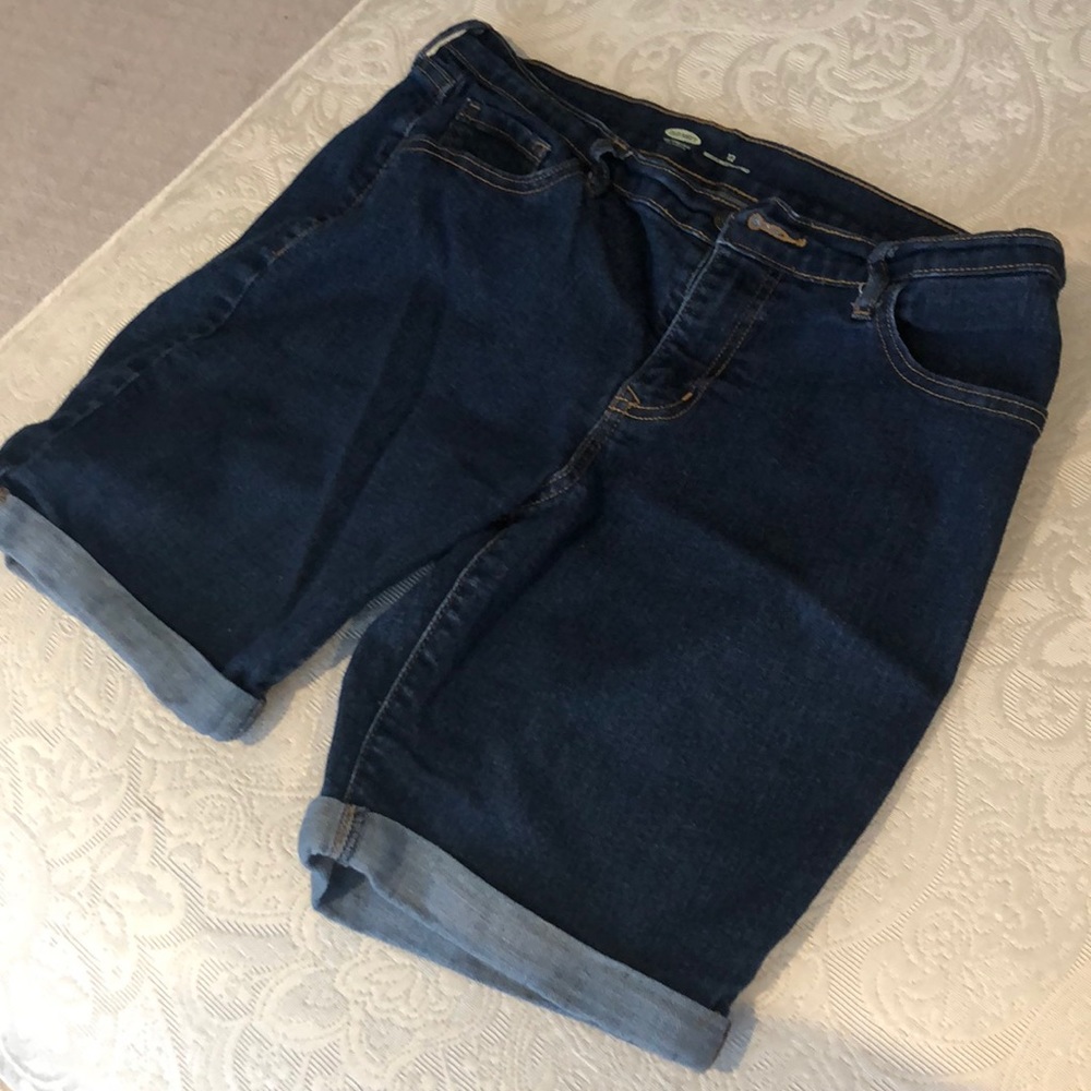 Old Navy stretch denim shorts